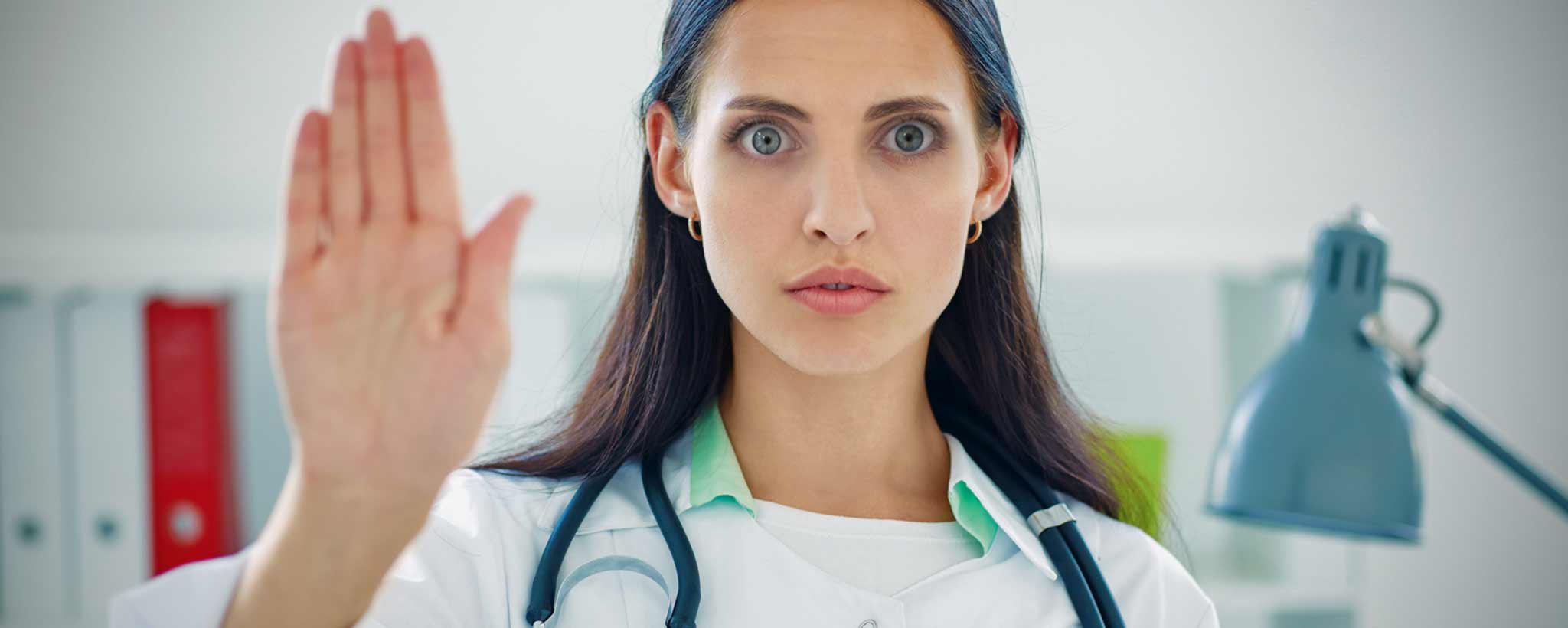 '6 Reasons Doctors Give You a Cold Should'