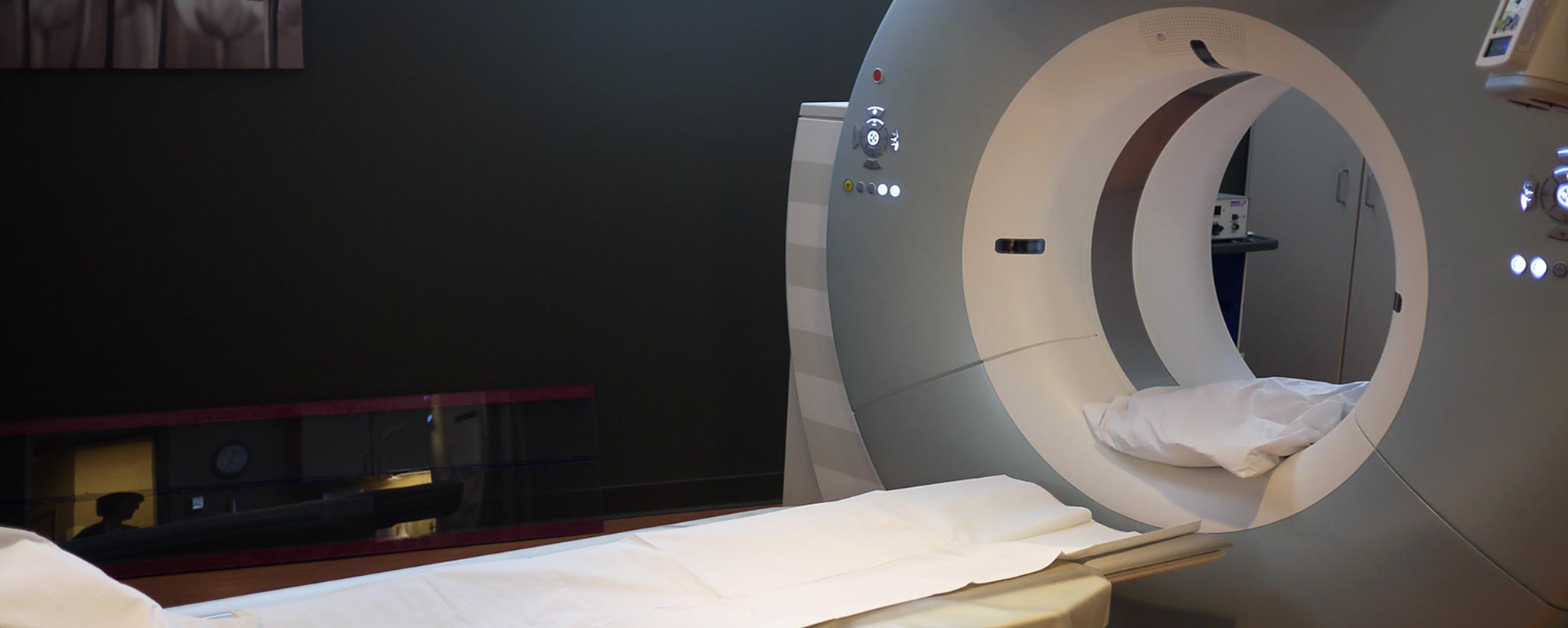 'CT and PET Scan vs MRI'