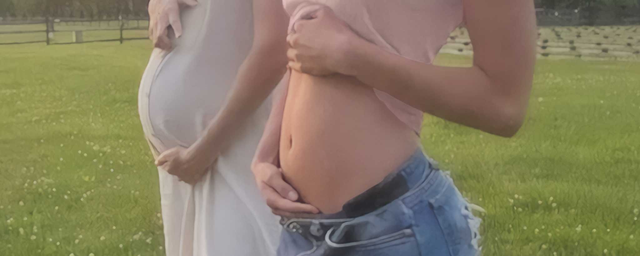 'Pair of pregnant females'