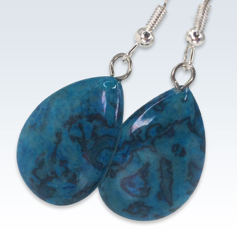 Onyx Blue Teardrop Stone Earrings Detail